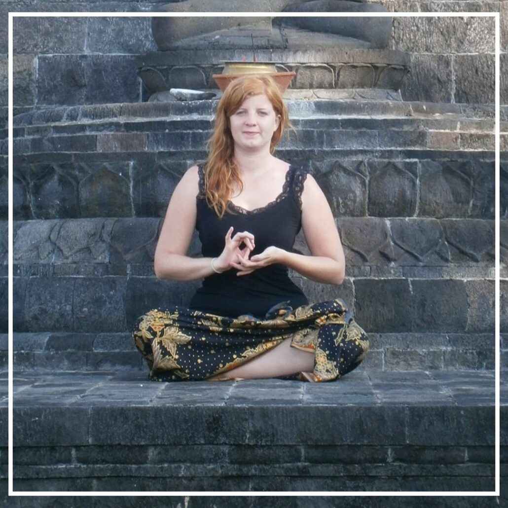 Karine Fouillé Circonférence yoga zen Relaxation Bien-être Meythet